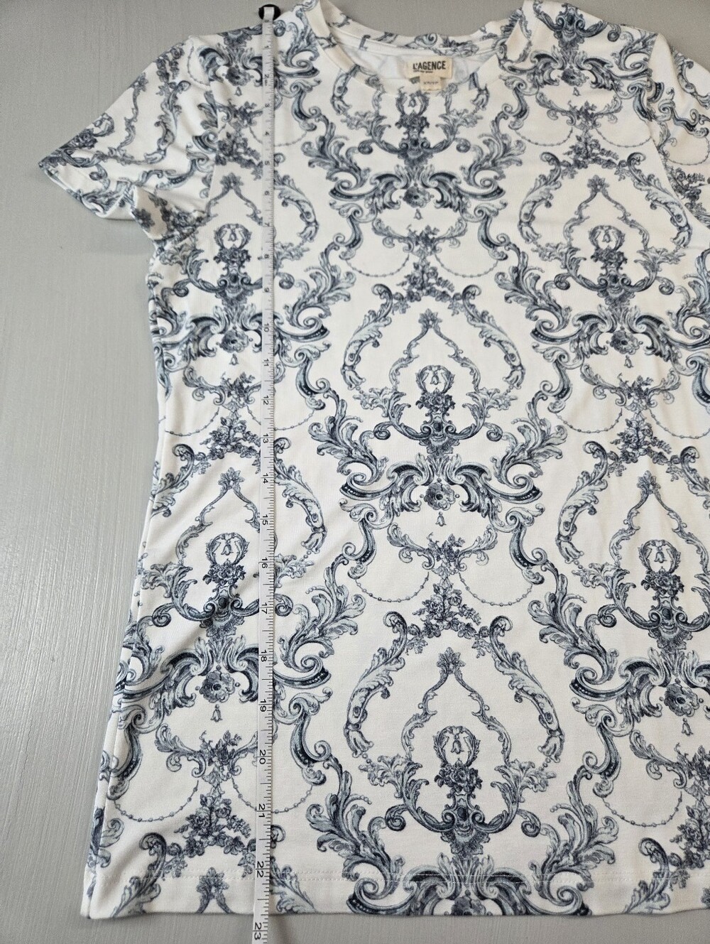L'AGENCE Ressi Tee - Picture 8 of 10